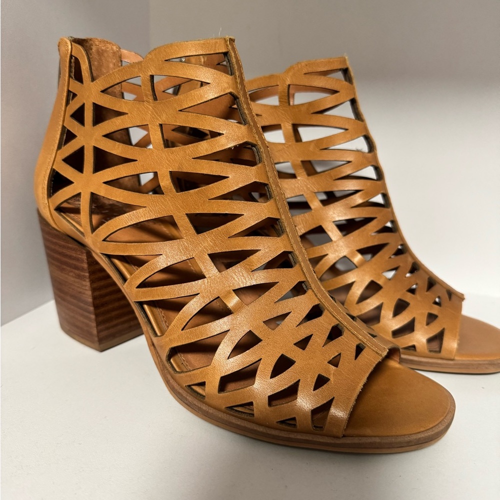 Women's Vince Camuto Tan Cutout Heeled Sandals